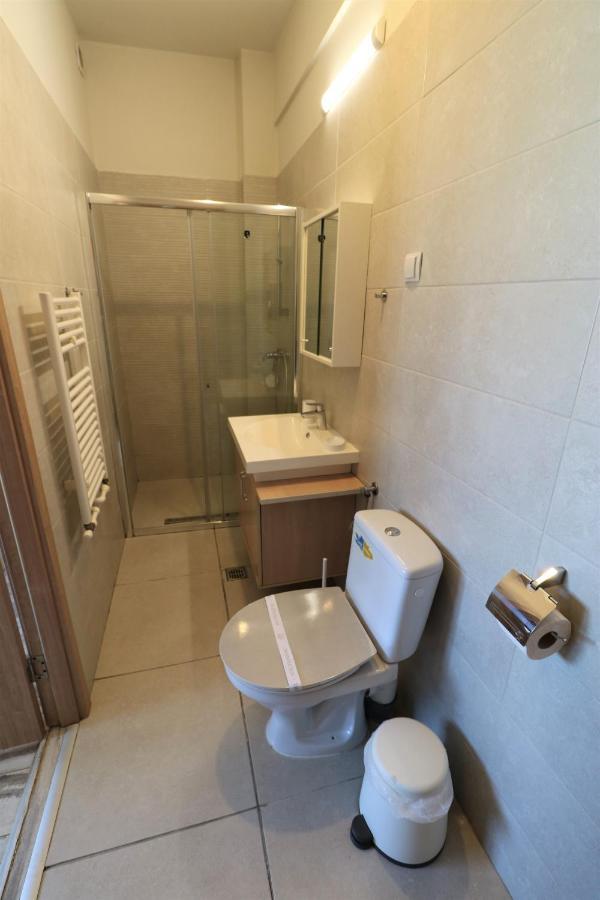 בוקרשט Charming Cozy Apartment - Old Town - Free Minibar מראה חיצוני תמונה