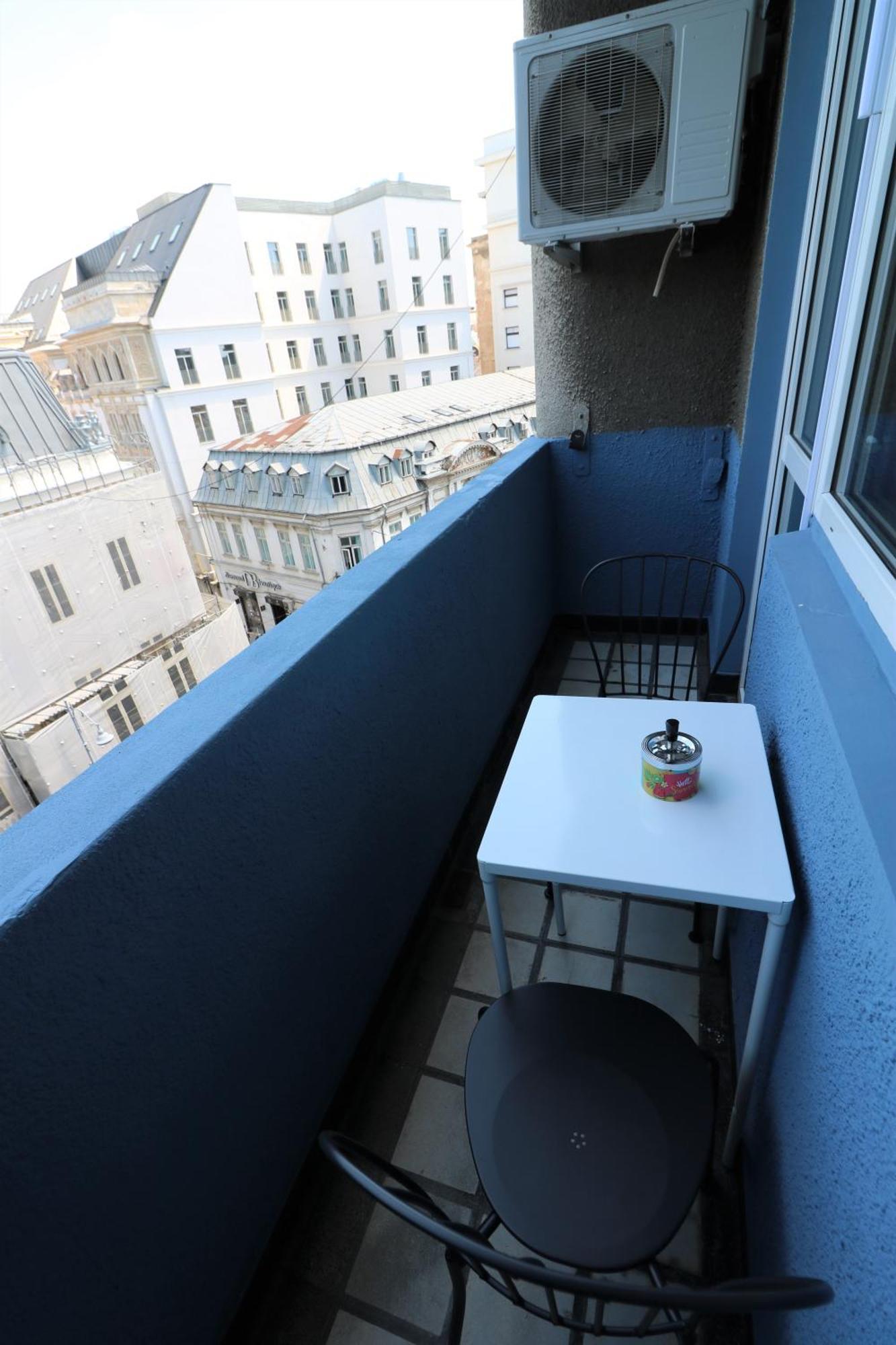 בוקרשט Charming Cozy Apartment - Old Town - Free Minibar מראה חיצוני תמונה